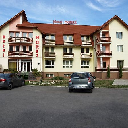 Hotel Mures Topliţa Exteriör bild