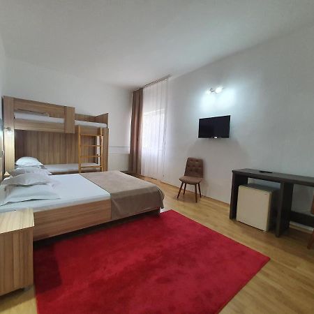 Hotel Mures Topliţa Exteriör bild