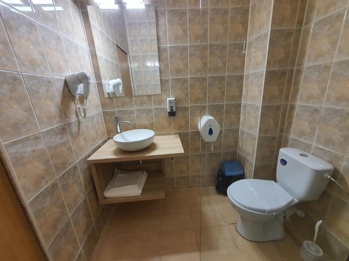 Hotel Mures Topliţa Exteriör bild